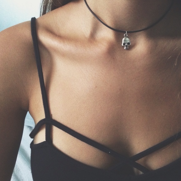 Skull Choker