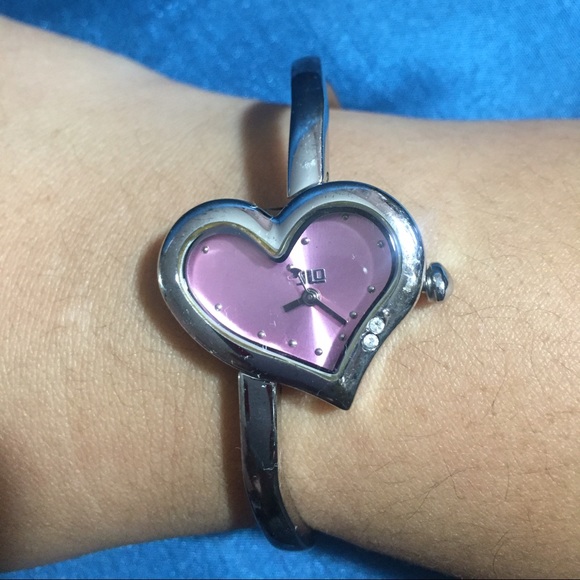 JLo Watch - Picture 1 of 3