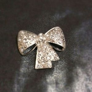 Bow Brooch