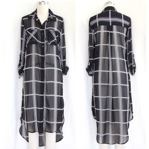 Charlotte Russe Tops - ♦️SALE♦️Charlotte Russe Windowpane Button-Down Charlotte Russe Tops - ♦️SALE♦️Charlotte Russe Windowpane Button-Down