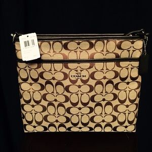 🎉 SALE NWT COACH Brown Crossbody Bag