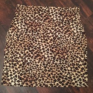 Leopard print mini