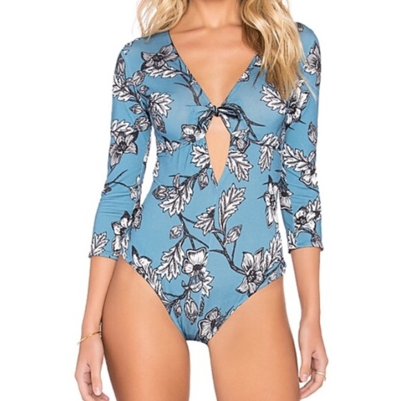 For love and lemons iris bodysuit size M