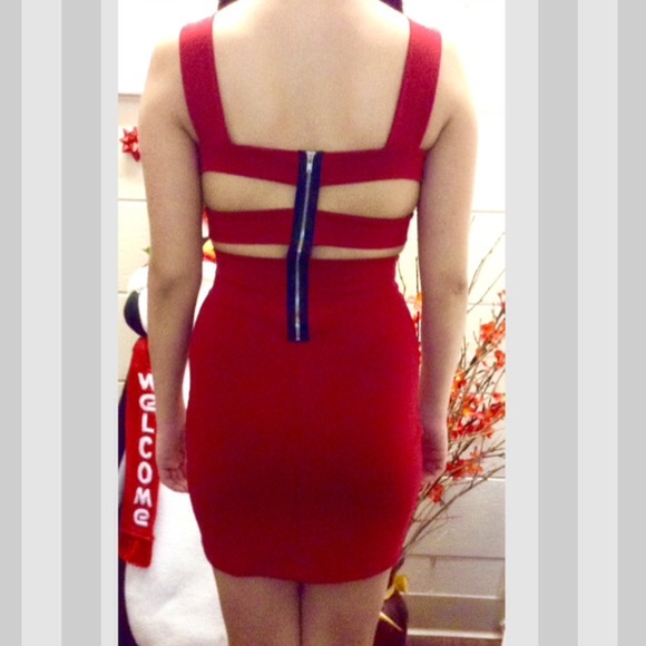 👗🍷 Get Down-n-Groove Into The Night💫🍾👗 - Picture 2 of 4