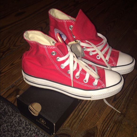 Red high top converse CHEAPER ON Ⓜ️ercari ❗️❗️