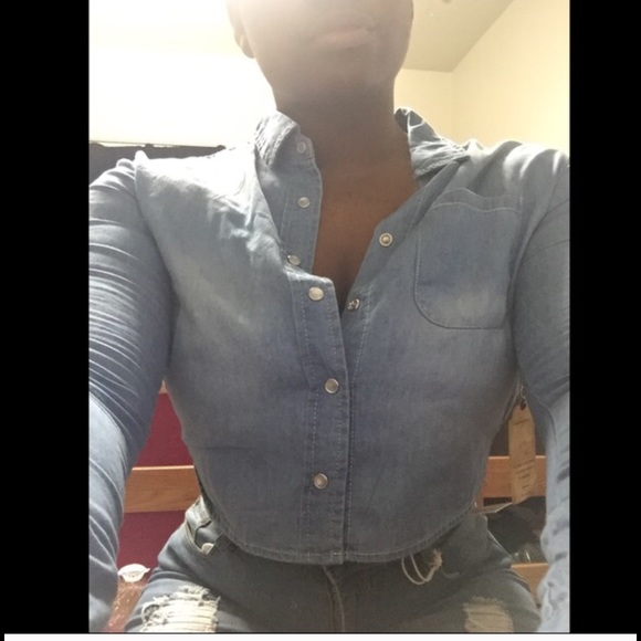 Rustic Denim Crop Top - Picture 4 of 4