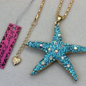 Betsey Johnson starfish necklace