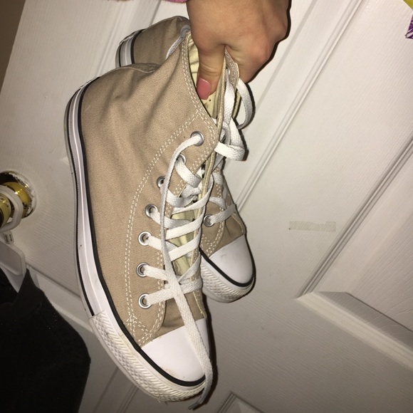Beige All Star Converse