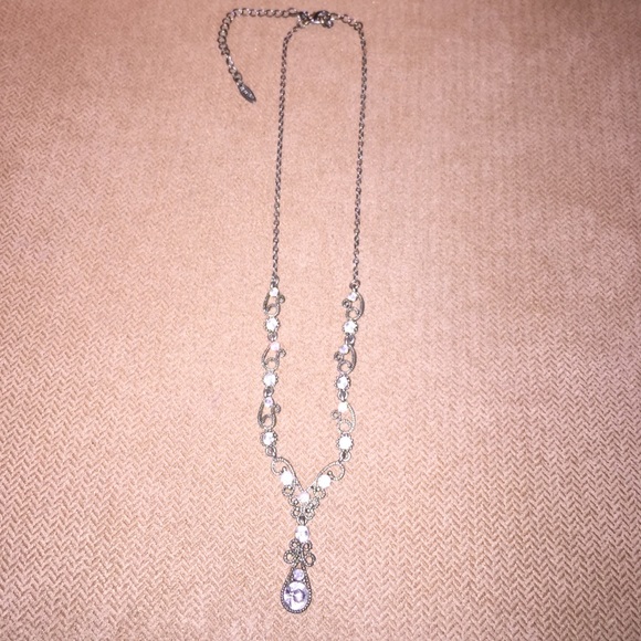 Silver drop necklace