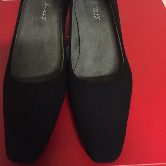Shoes - Picture 1 of 2