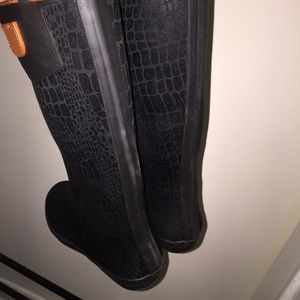 Rain boots