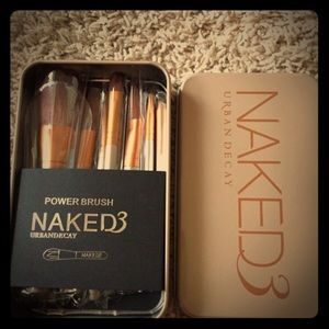 Naked 3 makeup brush set