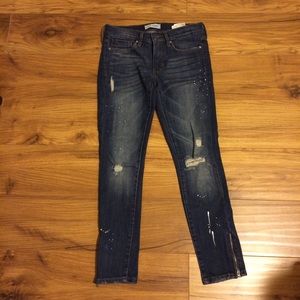 Medium wash skinny ankle Jean