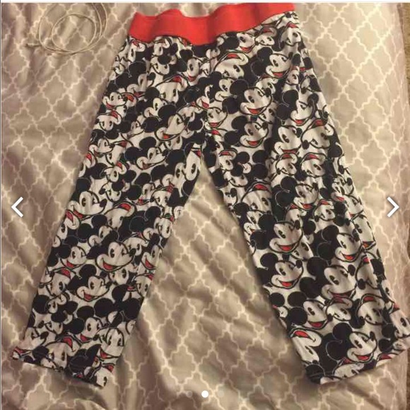 Disney Mickey Mouse quarter pajama pants - Picture 2 of 3