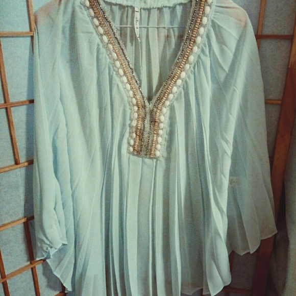 Willow & Clay - light blue beaded top - Picture 1 of 2