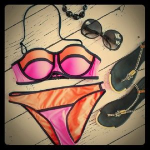 Orange and coral bikini set 👙