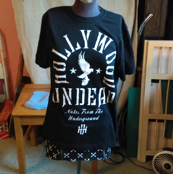 Mens small Hollywood undead T-shirt