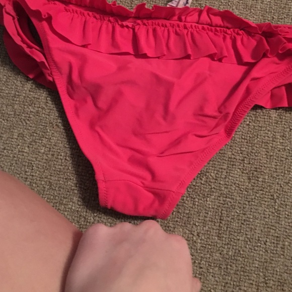 Bathing suit bottoms - Picture 3 of 3