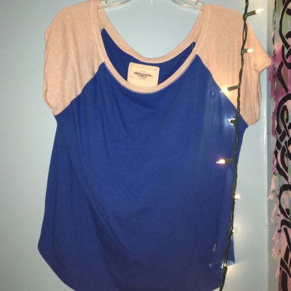 Blue and gray loose tee