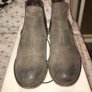 Steve Madden Gilte booties
