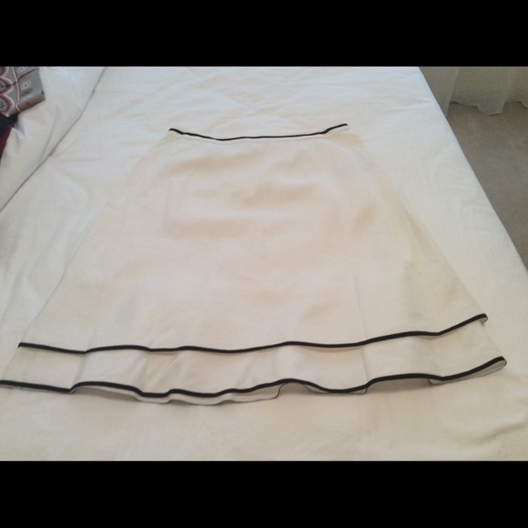 NWT-Loft skirt - Picture 2 of 3