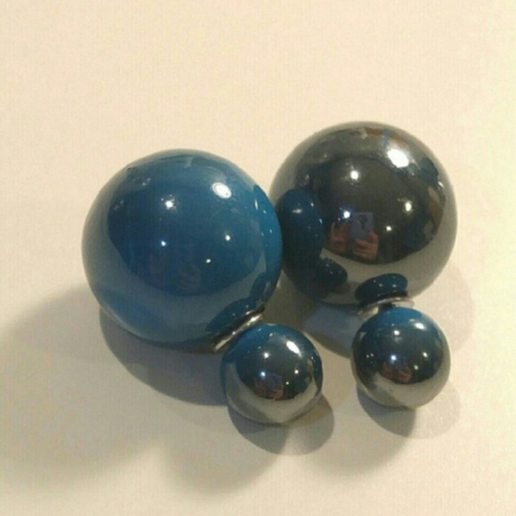 Two Toned Double Sided Earrings Light Blue