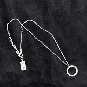 round pendant silver necklace