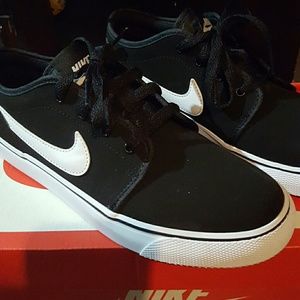 Nike shoes