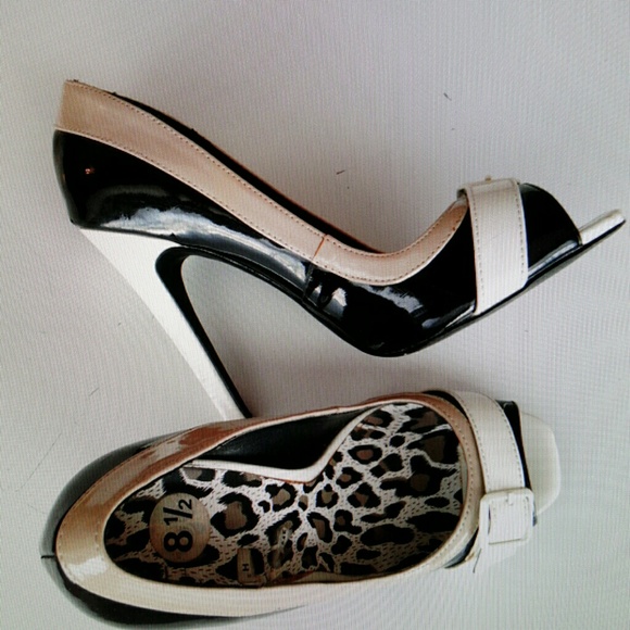 Shoes - Color Block High-heeled Peeps