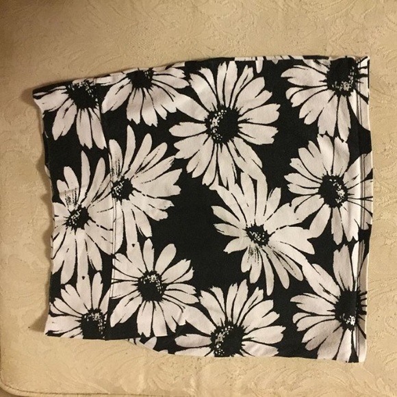 Daisy pencil skirt