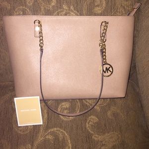 Michael Kors Jet Set Chain leather tote