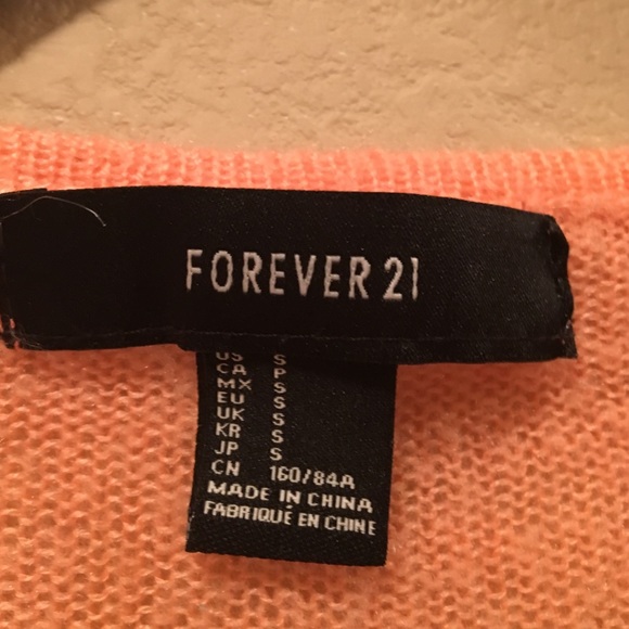 💋Fun thin sweatshirt! - Picture 2 of 2