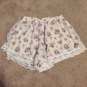 Beach floral/lace shorts