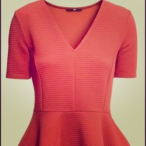🔴H&M Peplum Top
