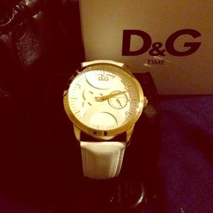 D&G white leather watch