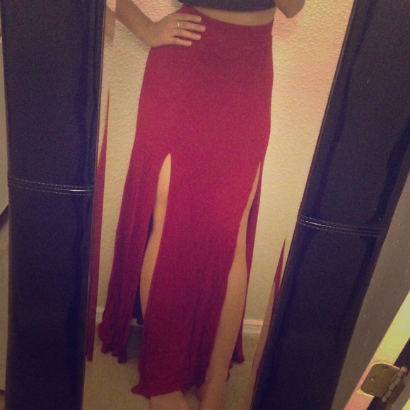 Dresses & Skirts - Maxi skirt