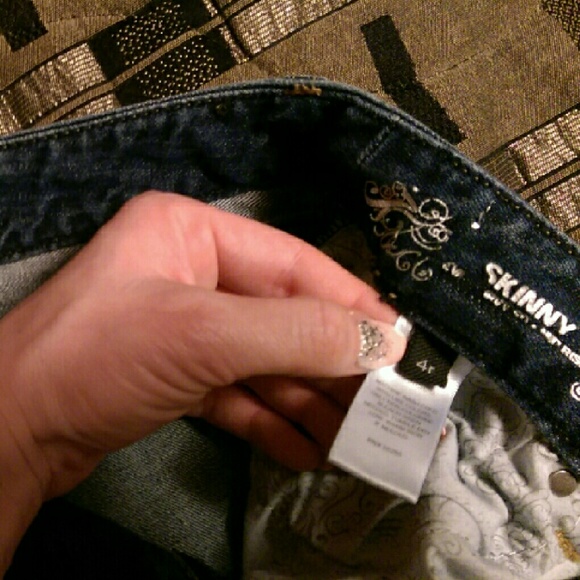 Jeans - Picture 2 of 3