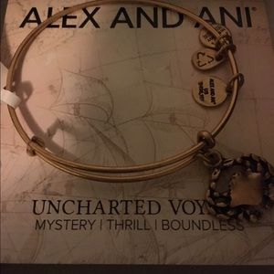 NWT Alex and Ani Gold Crab Bangle