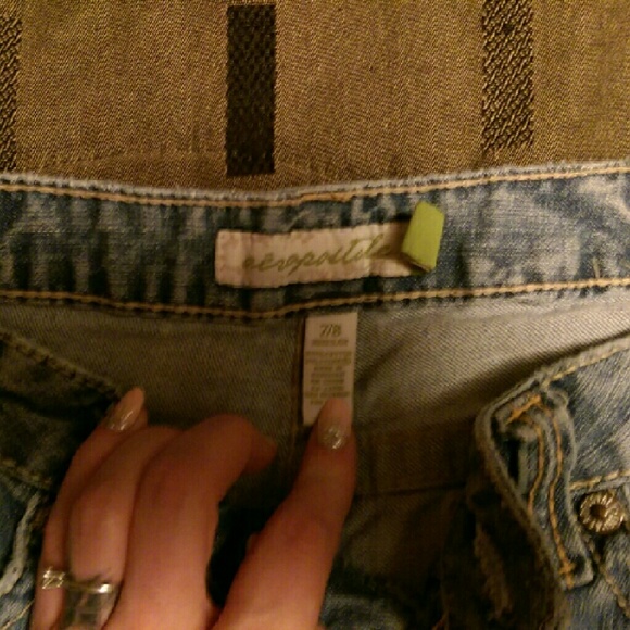 Jeans - Picture 2 of 3