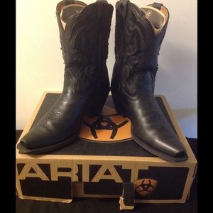 New Ariat Black Leather Western Boots - Sz 10M