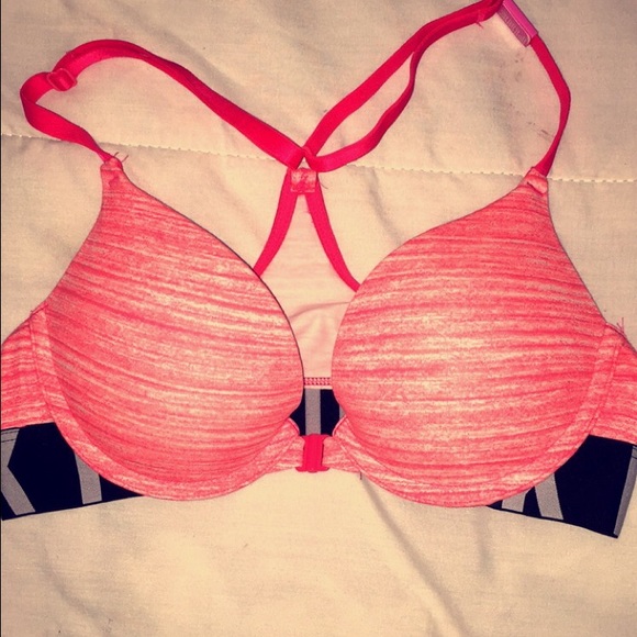 Victoria's Secret Pink Push up bra