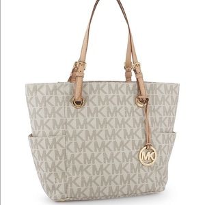 *price lowered* Michael Kors Vanilla Tote!