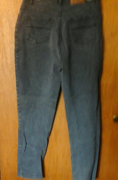 Dark blue stretchy jeans