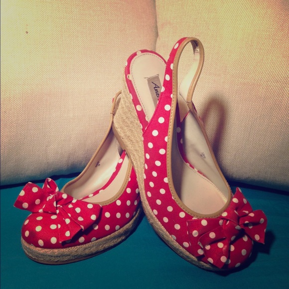 Vintage inspired espadrilles wedges