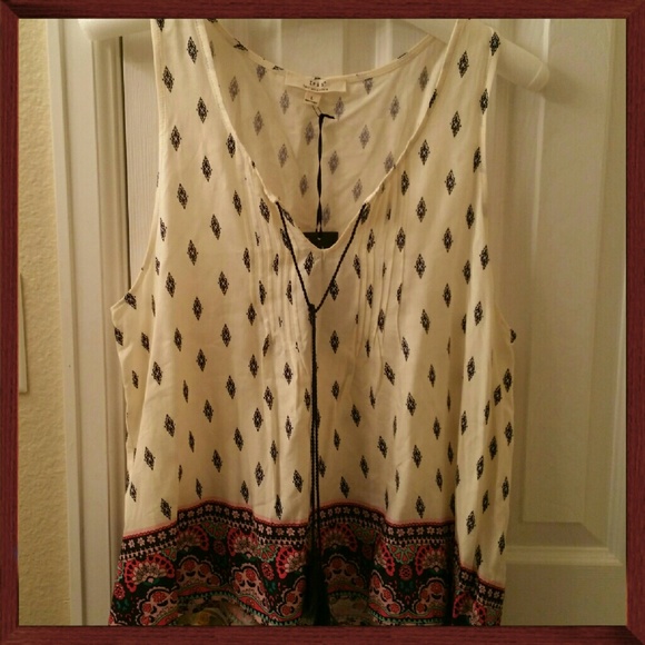 NWT Iris LA Boho Pintucked Tank w/Tasseled Tie
