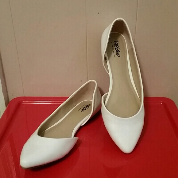 Mossimo point leather flats FINAL PRICE!