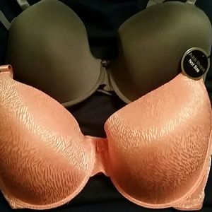 Bras brand new