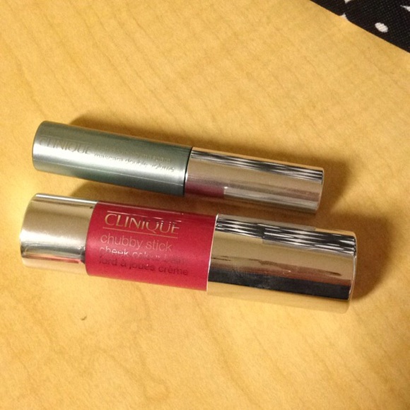 Clinique make up bundle and bag - Picture 4 of 4