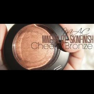 MAC Mineralized SkinFinish Cheeky Bronze
