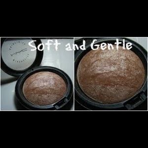 MAC MINERALIZED Soft and Gentle SkinFinish